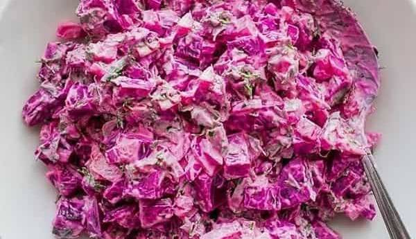 سالاد کلم بنفش و لبو؛ یک مهمان خوشرنگ و لعاب پاییزی