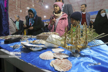 Iranian artists attend handicrafts exhibition in east country