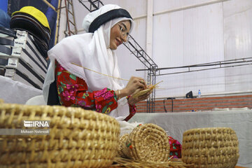 Iranian artists attend handicrafts exhibition in east country