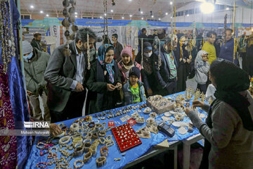 Iranian artists attend handicrafts exhibition in east country