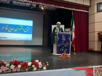 انس با قرآن موجب سعادتمندی جامعه می‌شود