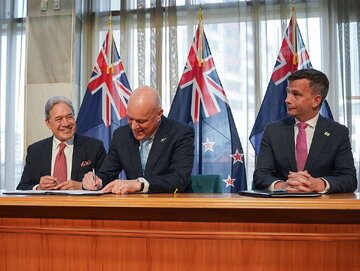 دولت ائتلافی نیوزیلند؛ سه حزب، دو توافق، یک دولت