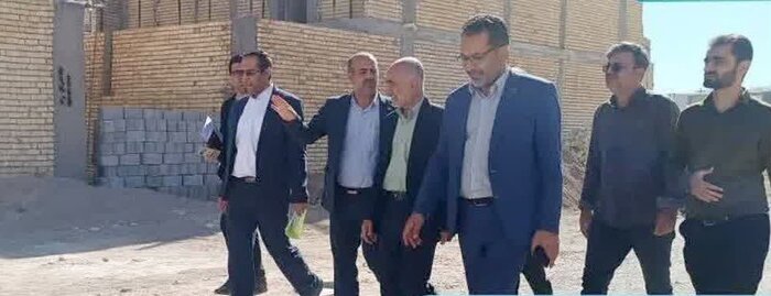 رویکردهای محرومیتزدایی : از توسعه شهرها تا ساماندهی زیستبومهای عشایری در فارس