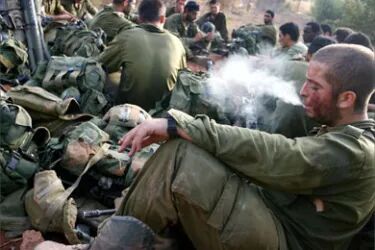  صیہونی حکومت کا بھاری جانی نقصان کا اعتراف : طوفان الاقصی میں 1000  اسرائیلی فوجی زخمی ہوئے