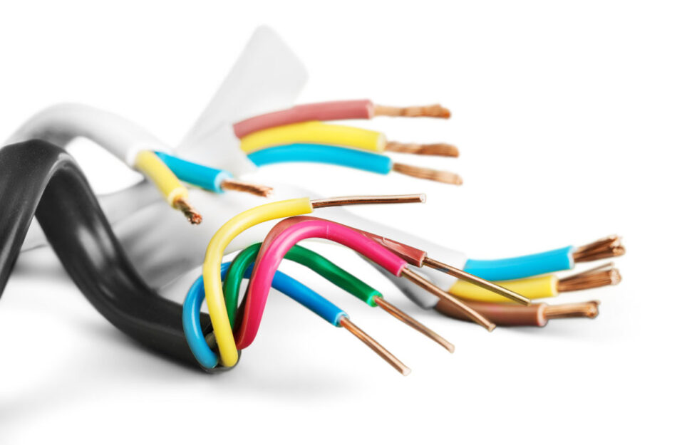 برق مانند مایع در فلزات عجیب جریان مییابد 2 برق مانند مایع در فلزات عجیب جریان مییابد