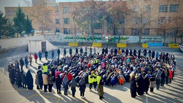 مانور زلزله در بیش از پنج هزار مدرسه آذربایجان‌غربی برگزار شد