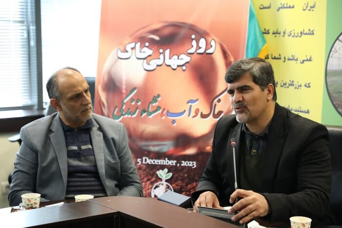 طرحهای مصرف بهینه کود و سم در مزارع قم برای حفظ سلامت خاک اجرا شد