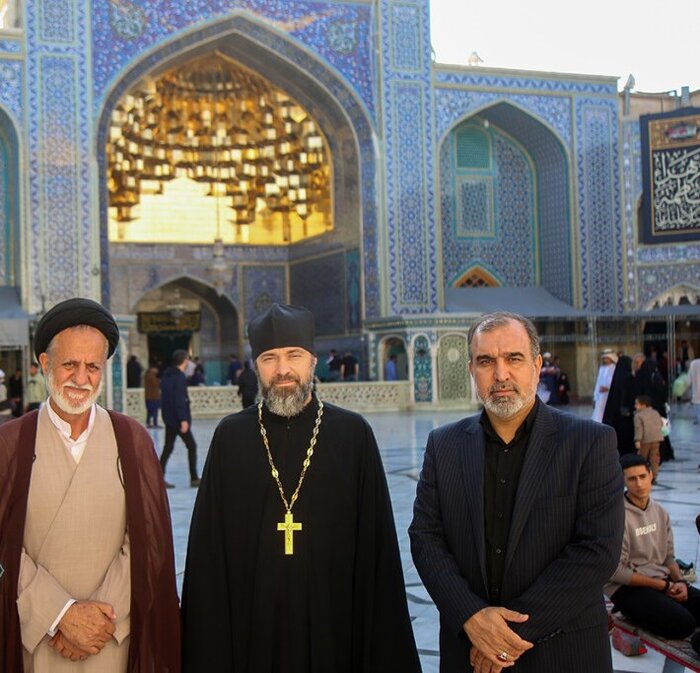 حضور مدیر شورای ارتباطات کلیسای ارتدوکس روسیه در حرم حضرت معصومه (س)
