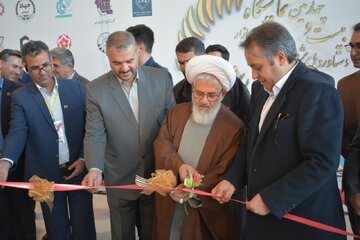 نمایشگاه دستاوردهای پژوهش در زنجان آغاز به کار کرد