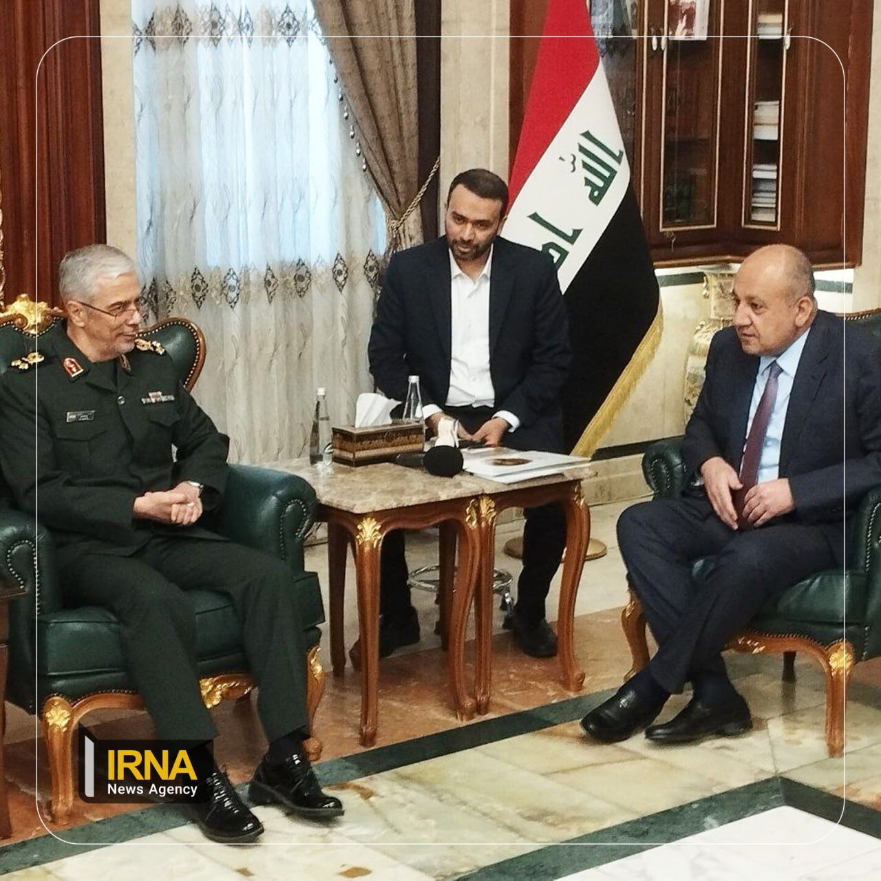 Le chef d'état-major général des forces armées iraniennes rencontre le ministre irakien de la Défense à Bagdad
