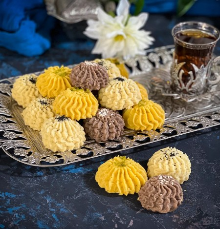 نحوه پخت شیرینی بهشتی یا کرکی، از شیرینیهای محبوب ایرانی