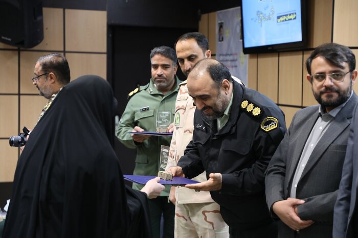 ارتباط بین پژوهشگران نیروهای مسلح و دانشگاهها مورد توجه باشد