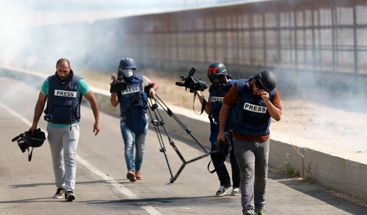 هر روز یک روزنامه‌نگار در غزه شهید می‌شود/ فعالیت خبرنگاران در میان ویرانی ها