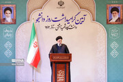پابندیوں کے باوجود ایران کی ترقی کا سفر جاری، علاقائي تجارت میں 40 برس کا ریکارڈ ٹوٹ گیا، صدر مملکت