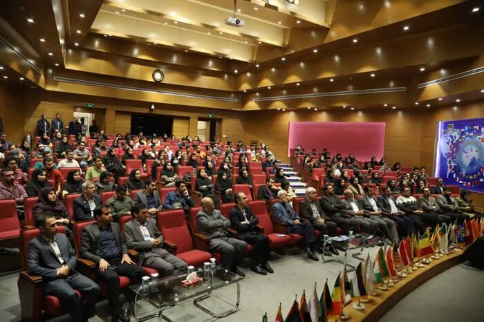 استاندار فارس: ظرفیت دانشگاهیان در اداره استان به کار گرفته می‌شود