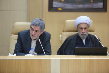 امام جمعه شیراز آموزش رابطان ادارات را برای تحقق سند فرهنگی خواستار شد