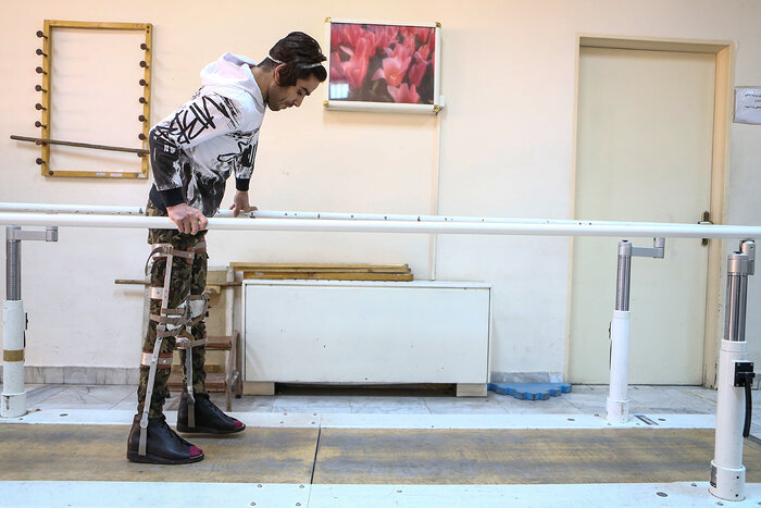 چتر حمایتی بهزیستی بر روی سر معلولان جسمی‌حرکتی سسیتان و بلوچستان/کمک به ساخت اندام مصنوعی