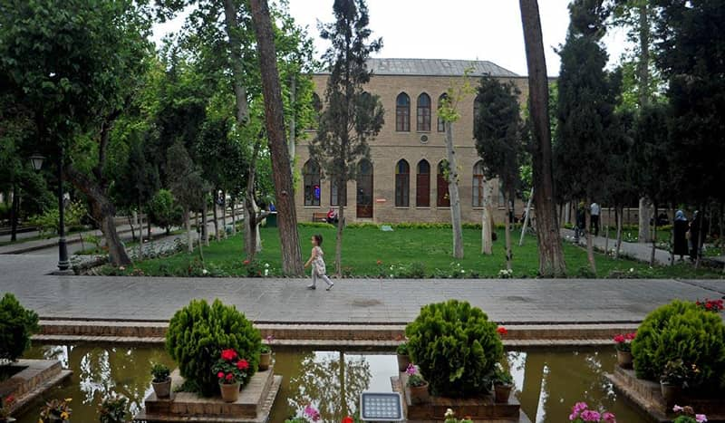 آشنایی با باغ موزه نگارستان در تهران