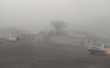 مه صبحگاهی شعاع دید در آبادان را به ۵۰ متر کاهش داد + فیلم