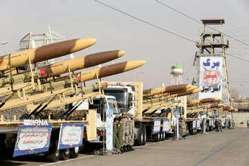 L'armée iranienne reçoit des dizaines de drones Karrar équipés de missiles air-air