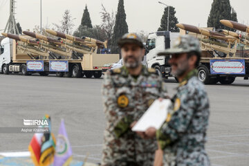 L'armée iranienne reçoit des dizaines de drones Karrar équipés de missiles air-air