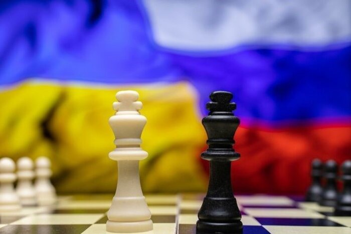 مسکو: ناتو با دستهای اوکراین با روسیه در جنگ است