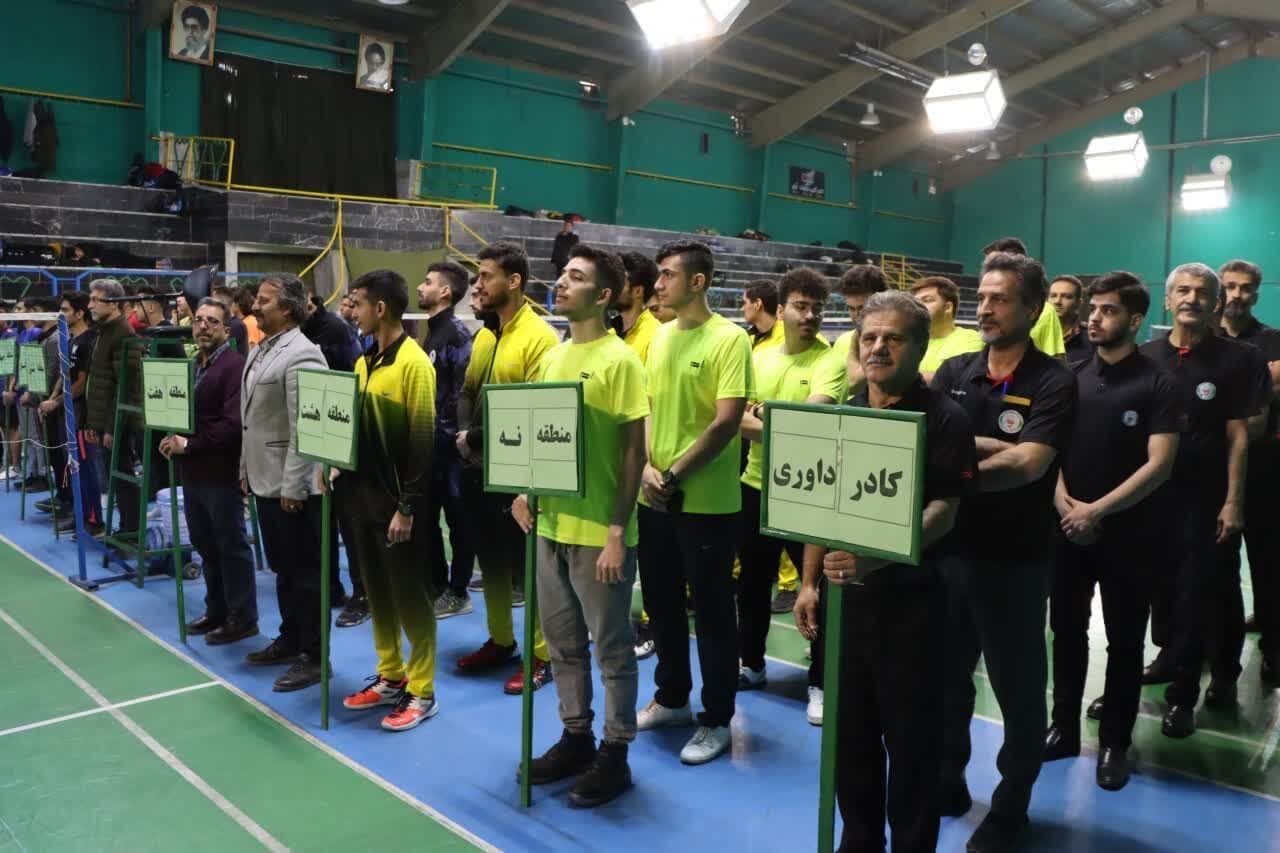 مسابقات بدمینتون دانشجویان دانشگاه آزاد اسلامی در مشهد آغاز شد