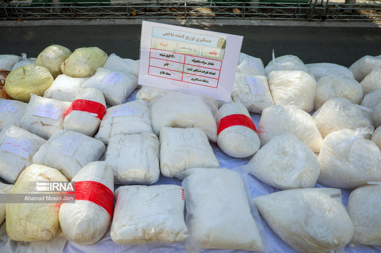 Border guard police seizes 1.4 tons of narcotics in southeastern Iran