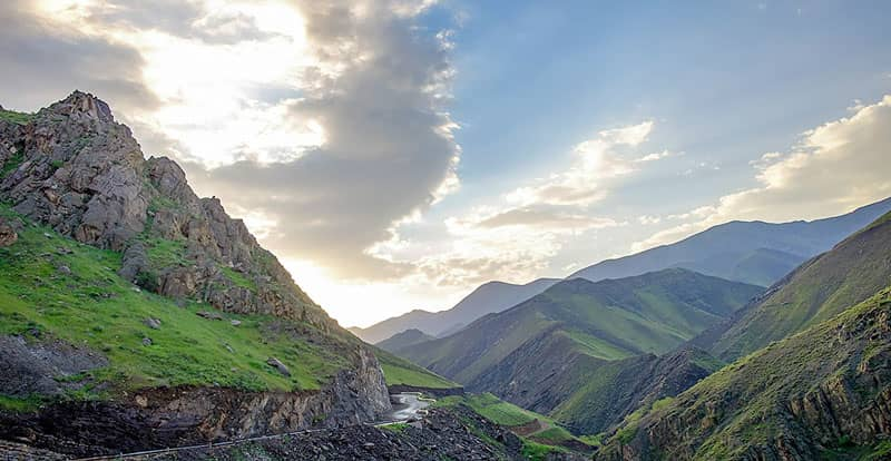 روستای کندر کرج؛ از دشت لاله‌ها تا طبیعت گردی