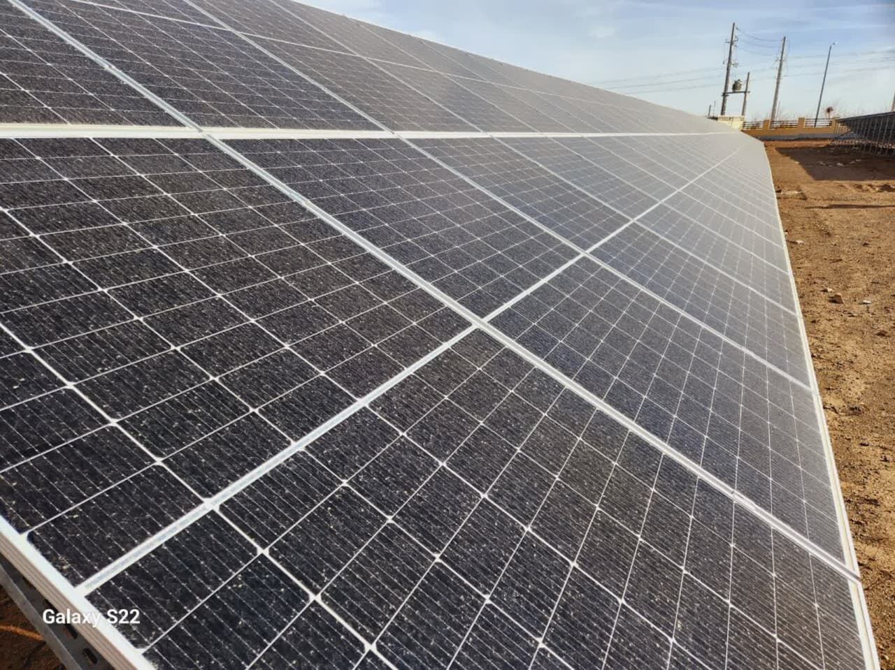 عملیات احداث ۲۵۰۰ نیروگاه برق خورشیدی در بوشهر آغاز شد