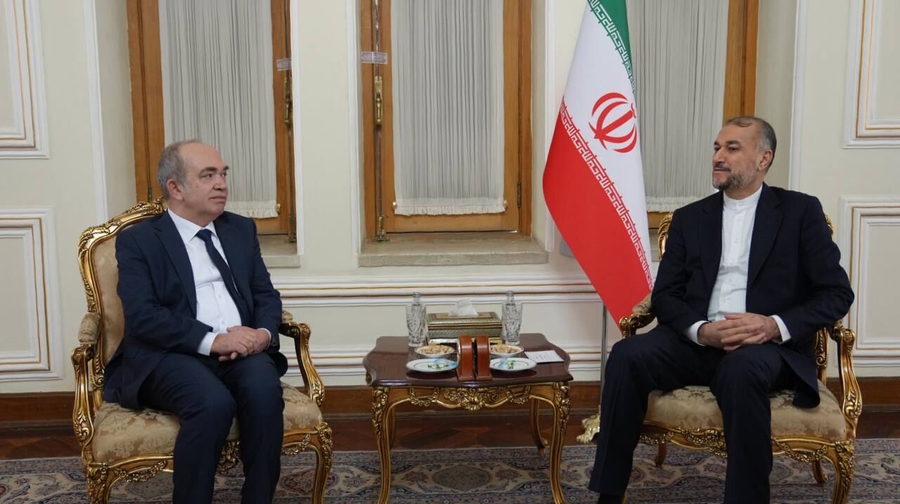 New Bosnian envoy submits credentials to Iran FM