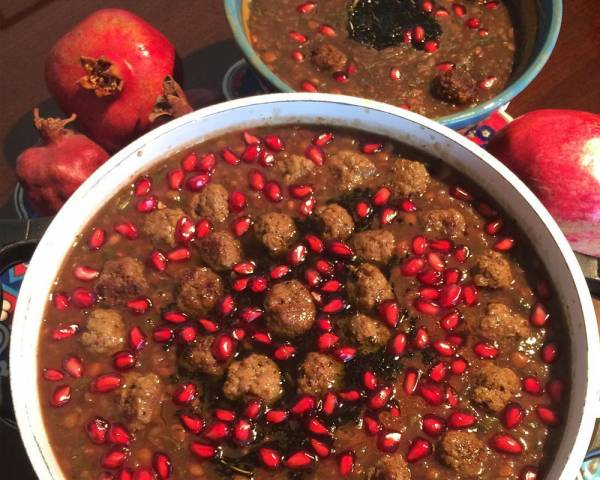 طرز تهیه آش آذری یا آش انار؛ غذای شب یلدا