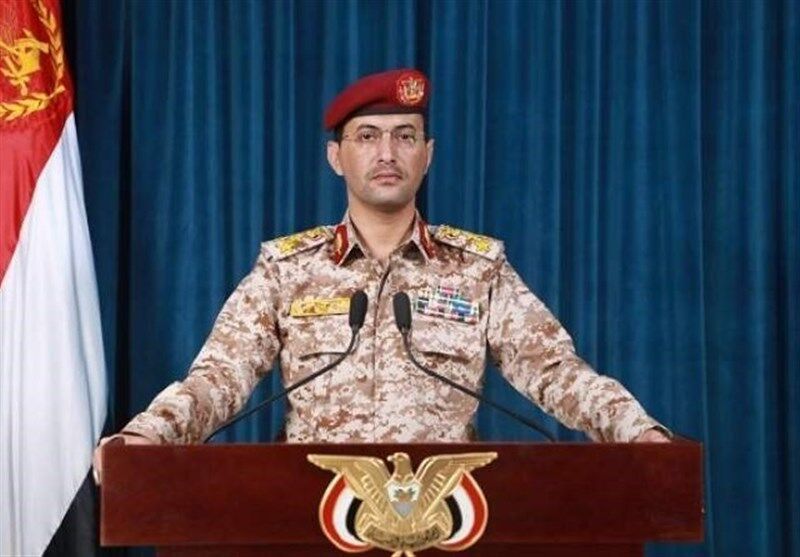 العميد سريع: القوات اليمنية تشتبك مع سفن أميركية.. إصابة سفينة وإجبار اثنتين على الانسحاب