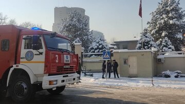 انفجار خودرو در نزدیکی سفارت ترکیه در بیشکک + فیلم