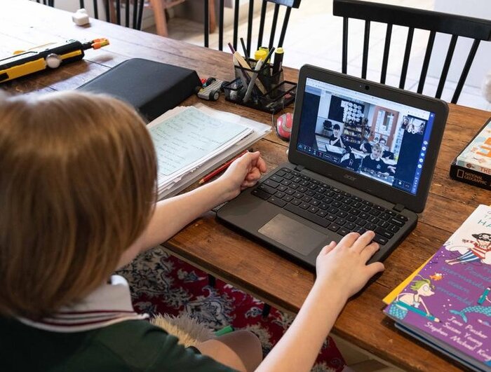 رباتها به کمک دانشآموزان غایب میآیند