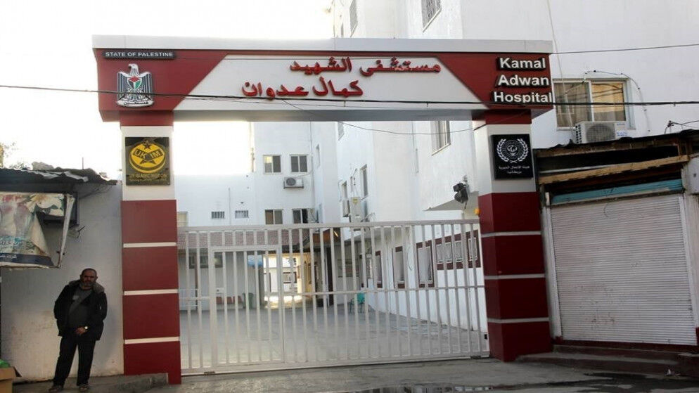 قوات الاحتلال تحتجز طواقم طبية وجرحى في مستشفى كمال عدوان
