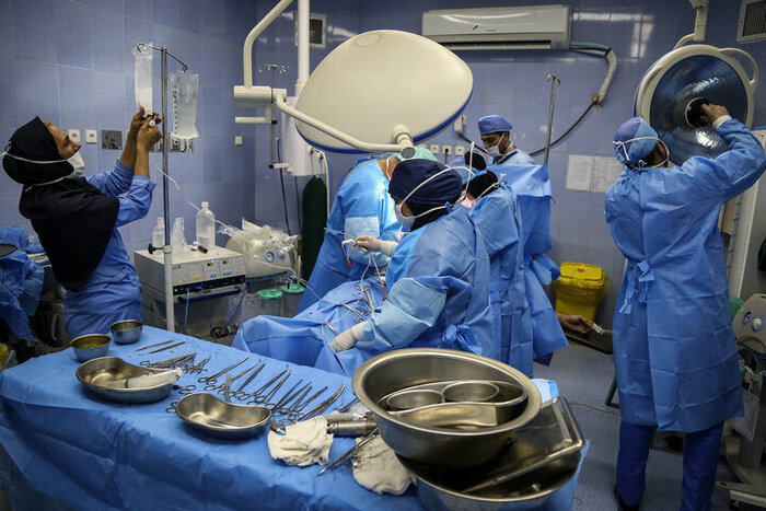بیمارستان اردستان جراح اعصاب ندارد