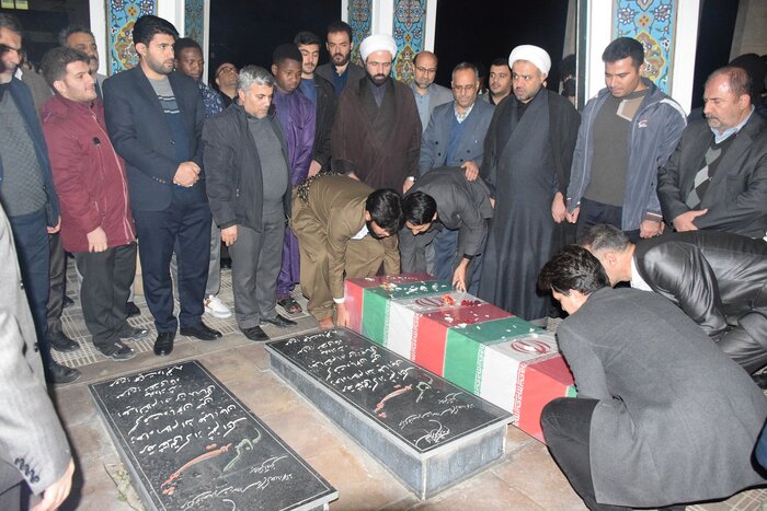 آیین تجدید میثاق با چهار شهید گمنام در دانشگاه کردستان برگزار شد