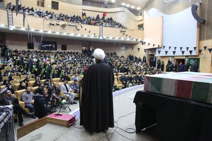 اجتماع دختران فاطمی در کرمانشاه برگزار شد