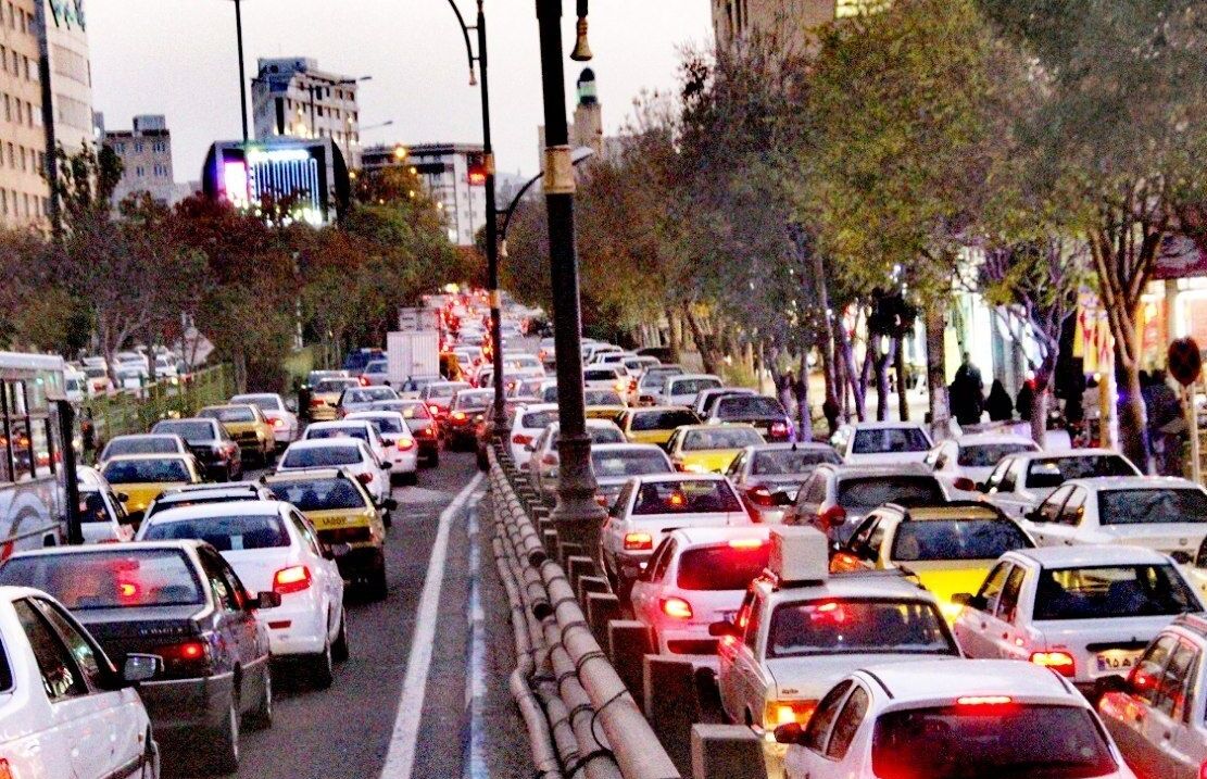 آقای مسئول! گره کور ترافیک تبریز با بنر معذرت خواهی باز نمی شود