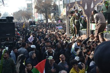 پیکر مطهر چهار شهید گمنام دوران دفاع مقدس در ارومیه تشییع شد