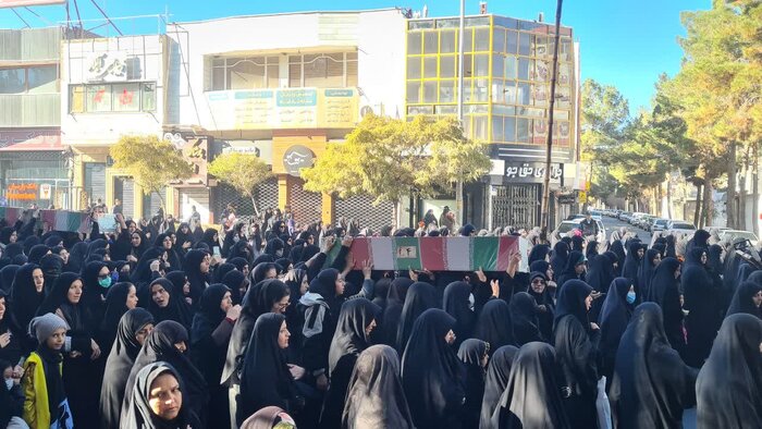 تشییع شهدای گمنام در بیرجند با حضور گسترده مردم