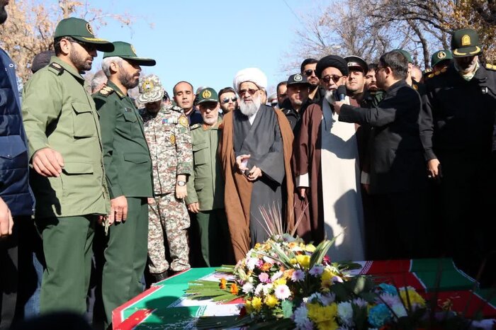 پیکر مطهر پنج شهید گمنام در تبریز تشییع شد
