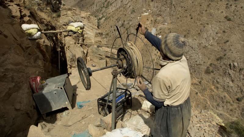 پوستر مستند "جویندگان" رونمایی شد