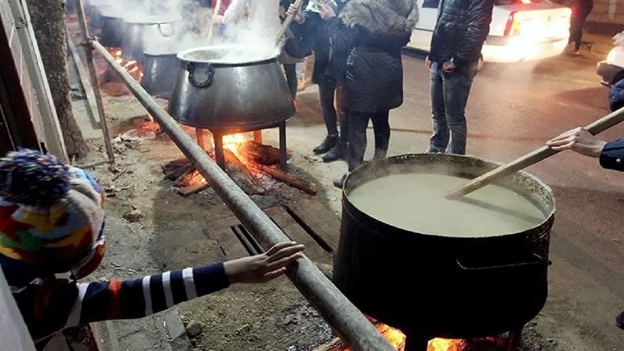 توزیع ۵۳ هزار وعده غذایی نذری بین مردم البرز