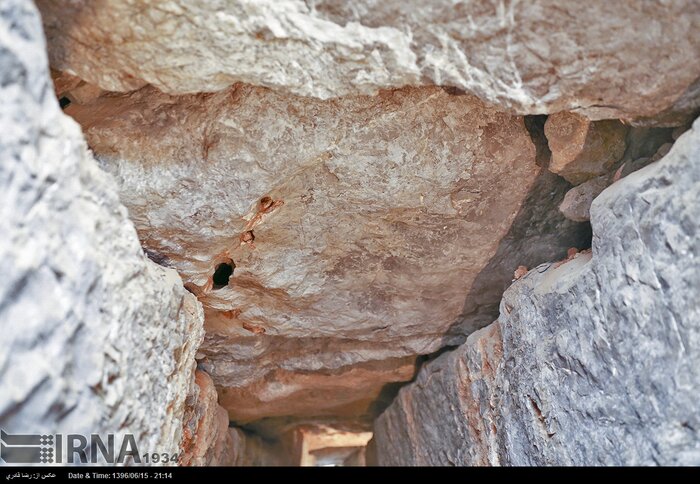 ششمین کاوش در آبراهههای تختجمشید؛ از کمک به بازسازی فرضی کوه مُهر تا کشف اسکلت انسانی