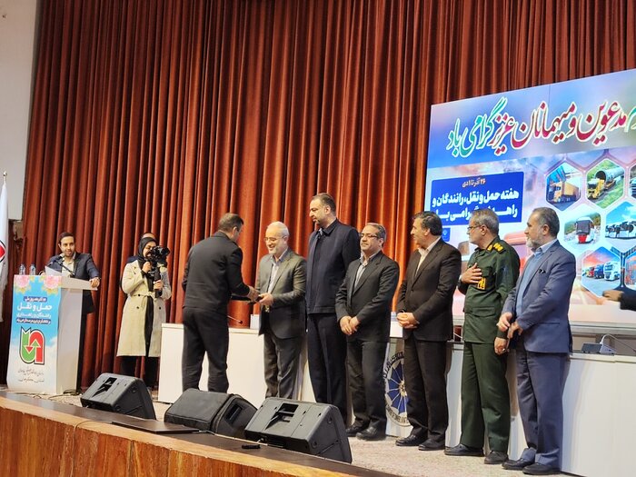 23 درصد روستاهای کرمان راه مناسب ندارند