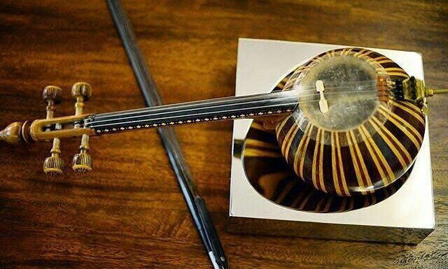 زنان نگاهها به سازسازی را تغییر دادند/برپایی نمایشگاه دائمی سازهای موسیقی زنان نگاهها به سازسازی را تغییر دادند/برپایی نمایشگاه دائمی سازهای موسیقی