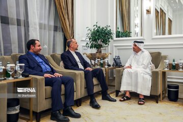 Les ministres iranien et qatari des AE se rencontrent à Doha