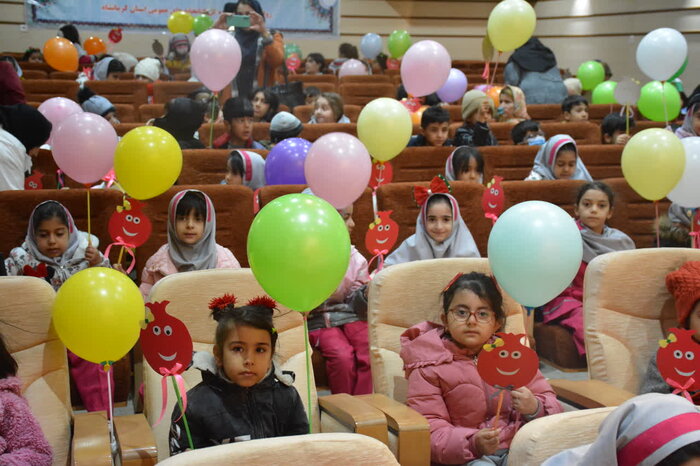 ۱۸ کتابخانه عمومی در شب یلدا میزبان کودکان کرمانشاهی است
